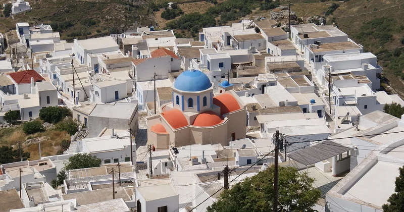 Das andere Serifos: Erz, Schweiß und eine historische Revolte