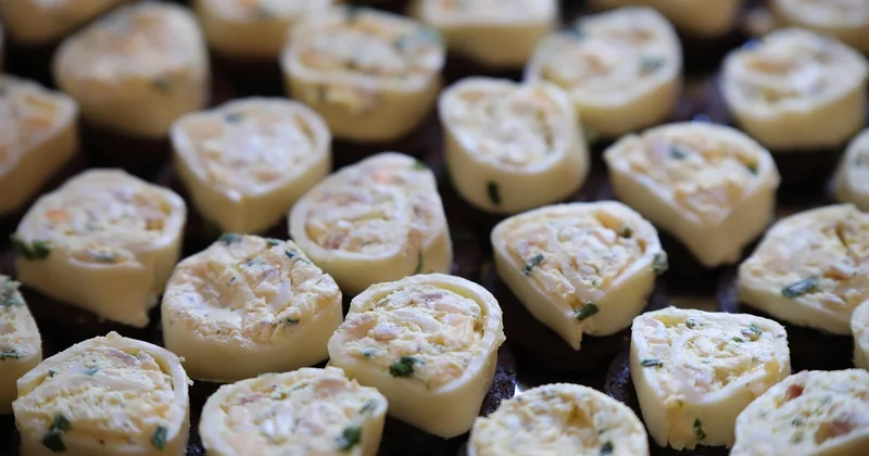 Essen wie ein Serifiot: kleine Gerichte, große Wirkung