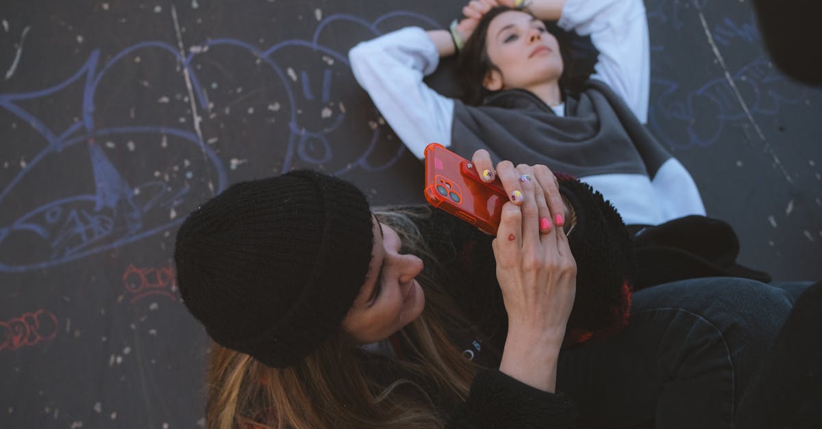 entdecken sie die neuesten trends im streetstyle! inspiriert von urbaner kultur und individuellen looks, präsentieren wir ihnen kreative outfits und modeinspirationen, die den puls der straße widerspiegeln. lassen sie sich von angesagten styles und einzigartigen kombinationen mitreißen!