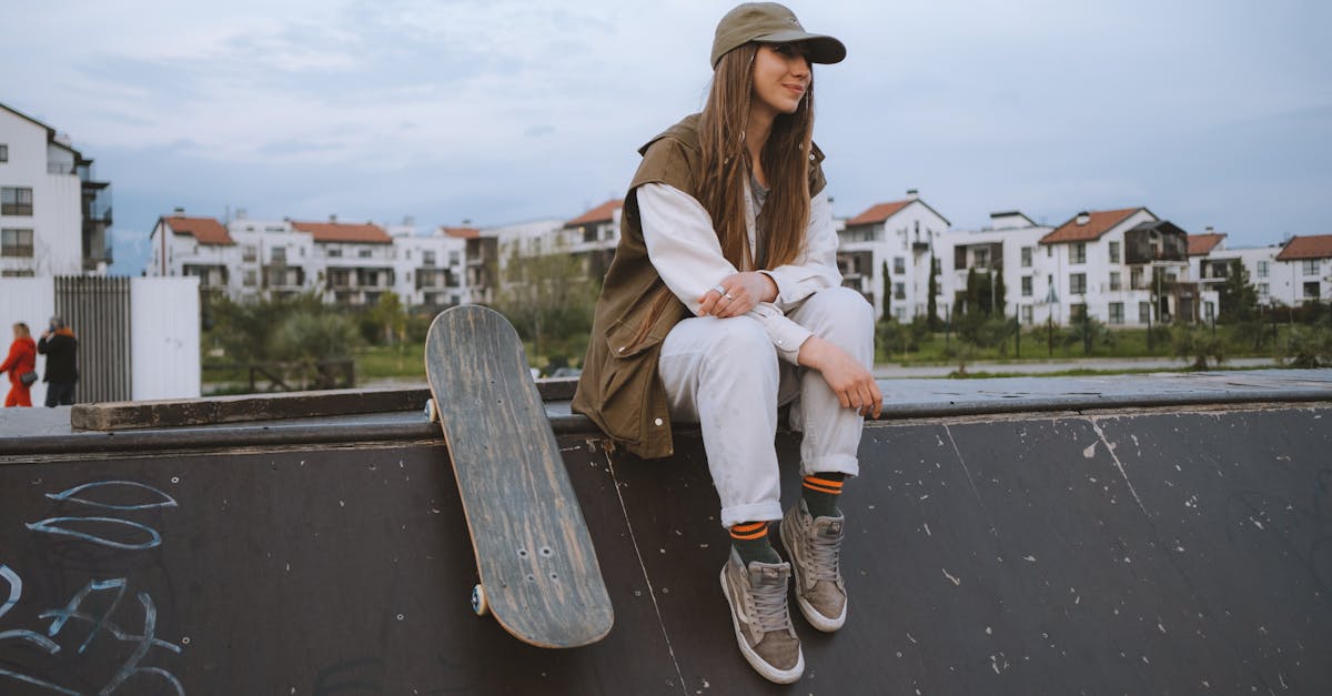 entdecken sie die neuesten trends im streetstyle! lassen sie sich von urbanen outfits, kreativen kombinationen und individuellen looks inspirieren, die ihre persönlichkeit unterstreichen. tauchen sie ein in die welt der straßenmode und zeigen sie ihren einzigartigen stil!
