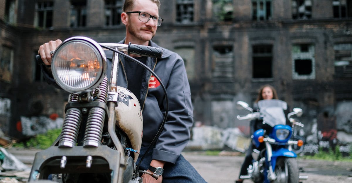 entdecken sie die neuesten trends im streetstyle: kreative looks, inspirierende outfits und unkonventionelle styles, die die straßen erobern. lassen sie sich von urbaner mode begeistern!