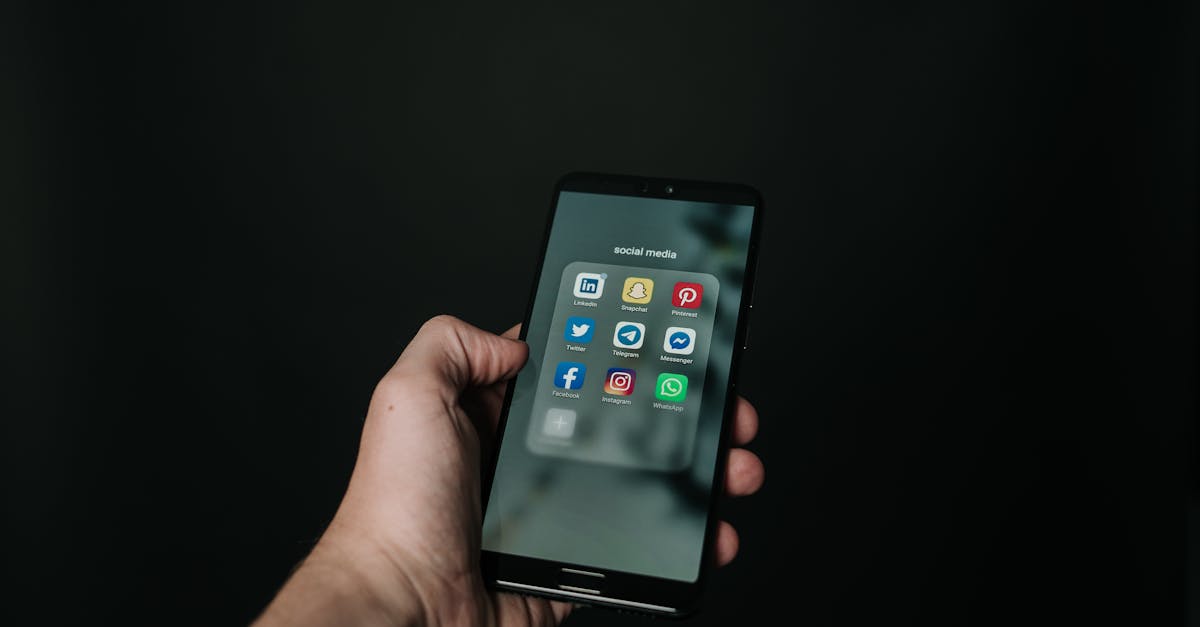erfahren sie, wie social media ihr unternehmen transformieren kann. entdecken sie strategien, tipps und tools, um ihre online-präsenz zu stärken und mit ihrer zielgruppe zu interagieren.